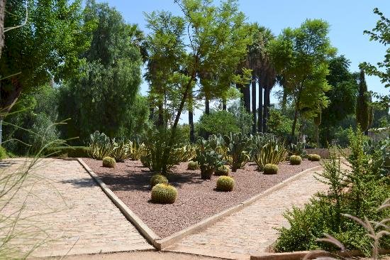 حديقة جنان السبيل: حديقة تفوح بعطر الأندلس